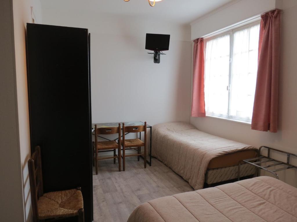 Hôtel Victoria Calais Habitación foto