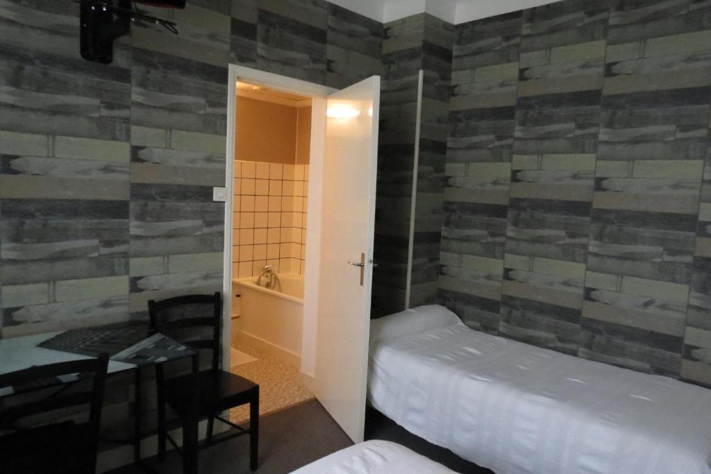 Hôtel Victoria Calais Habitación foto